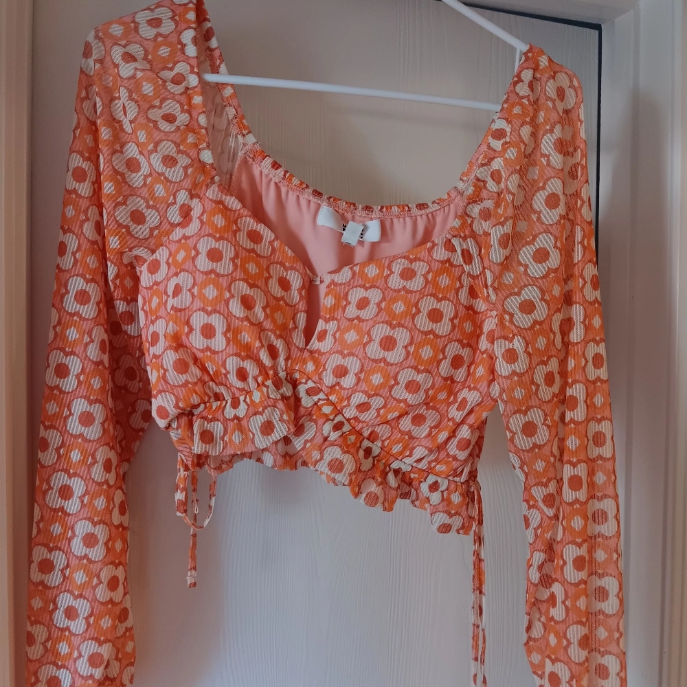 MADDEN NYC CROPPED BLOUSE MED